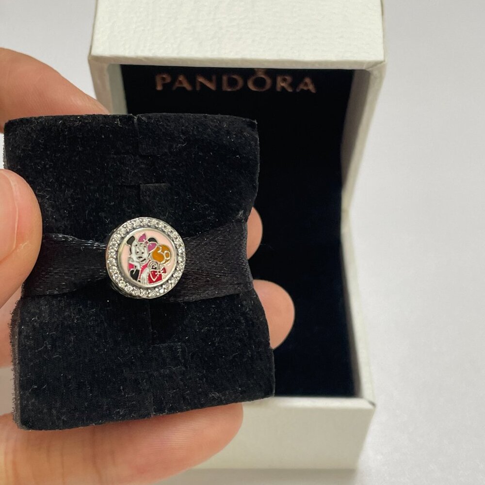 Pandora Disneyland Paris 30th Anniversary Minnie Paris Charm Bead